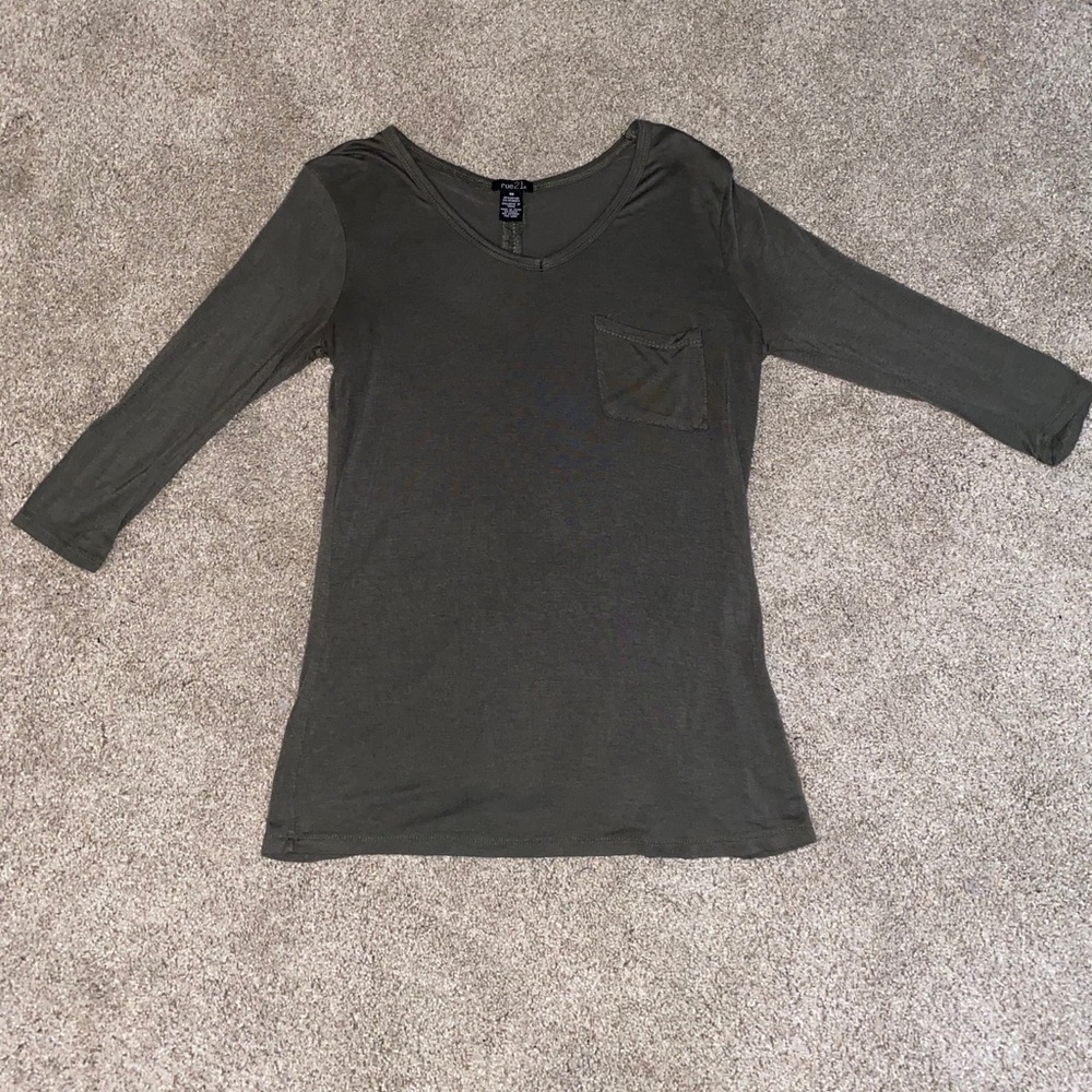 ⚡️Rue 21 Long Sleeve‎ Tee